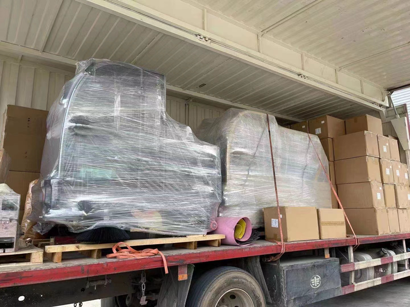 駕駛式電動(dòng)掃地車怎么樣 駕駛式電動(dòng)掃地車怎么樣